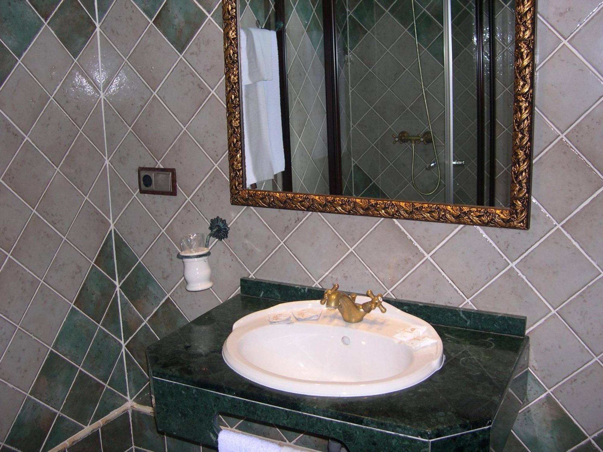 Hotel El Doncel Atarfe Oda fotoğraf