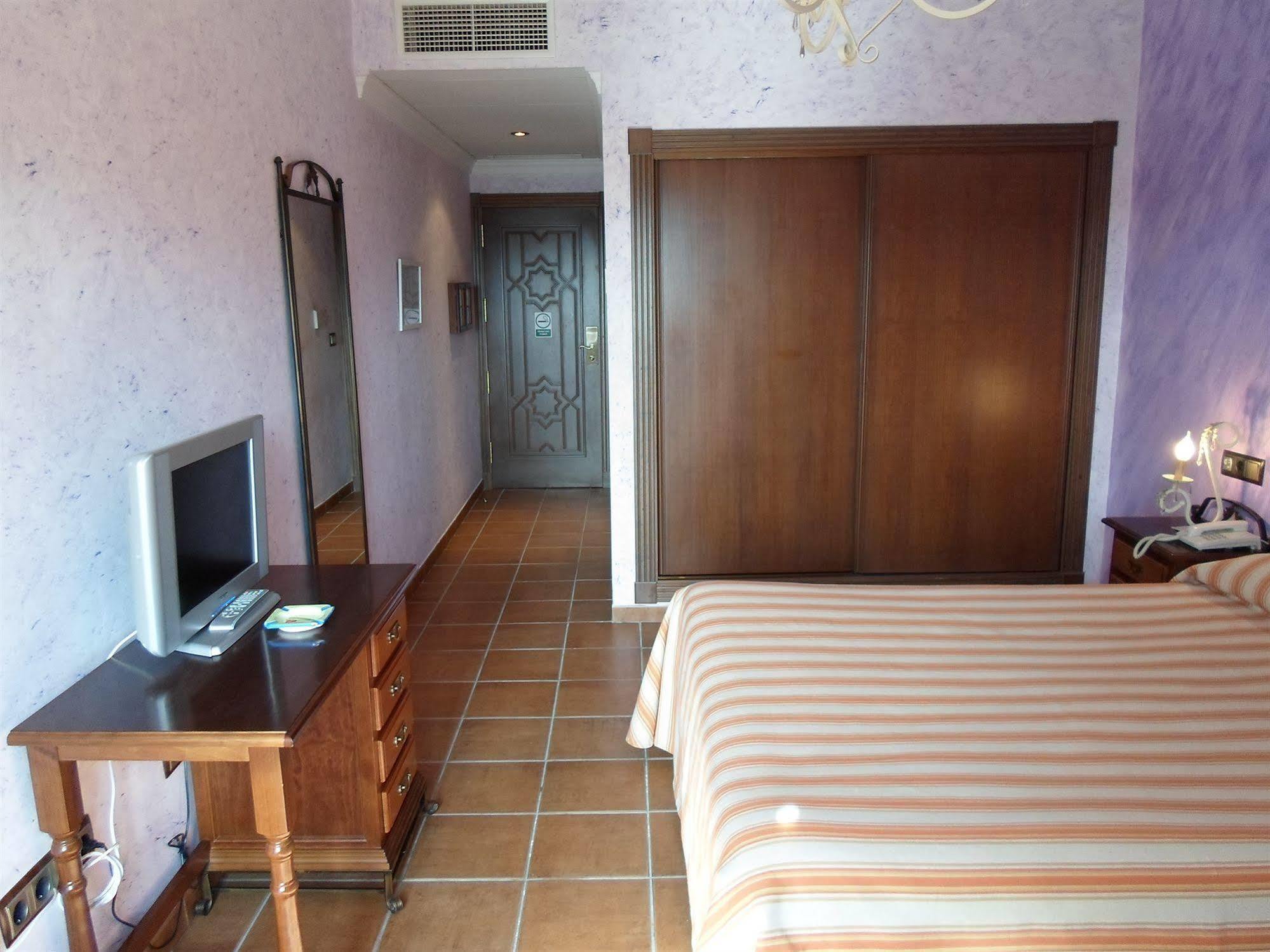 Hotel El Doncel Atarfe Dış mekan fotoğraf